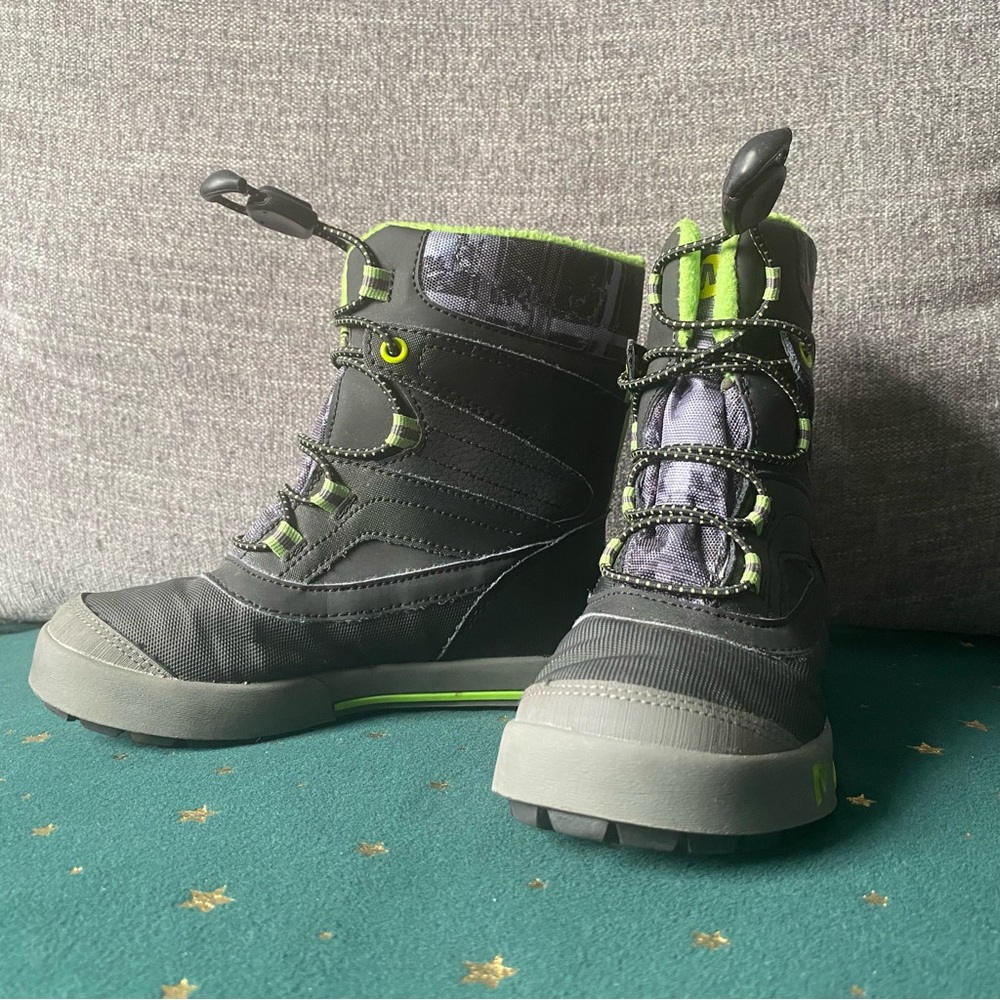 Merrell Snow Bank 2.0 Boys 12 M Green & Black Winter Insulated Waterproof Boots
